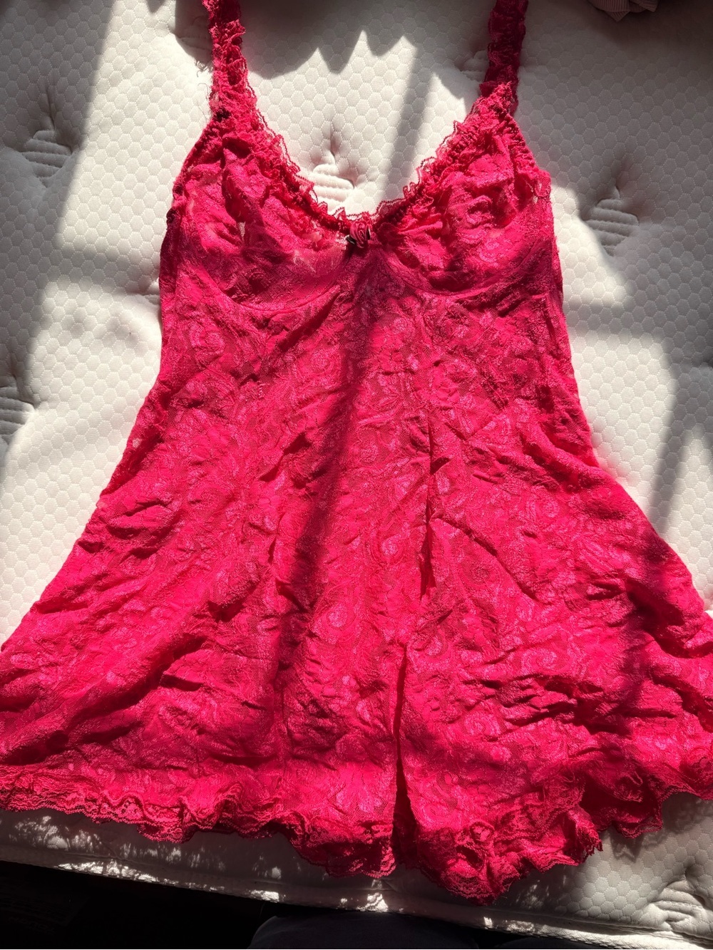 Hillard & Hanson Bright Pink Lace Chemise